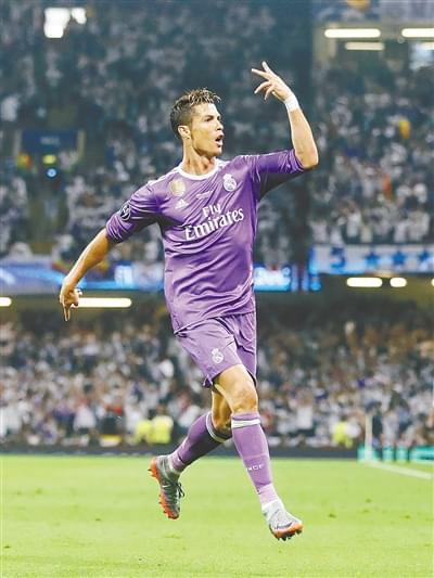 场上屡屡斩 场上屡屡斩